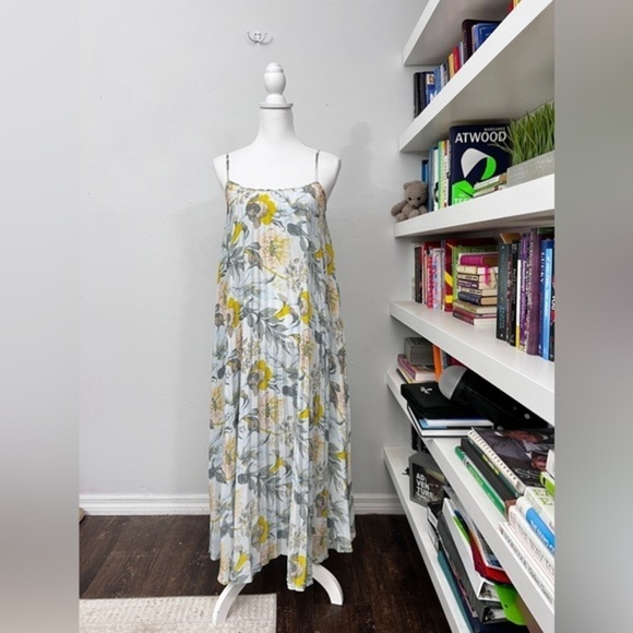 VINCE Marine Garden Pleated Cami Dress size medium - Picture 3 of 14